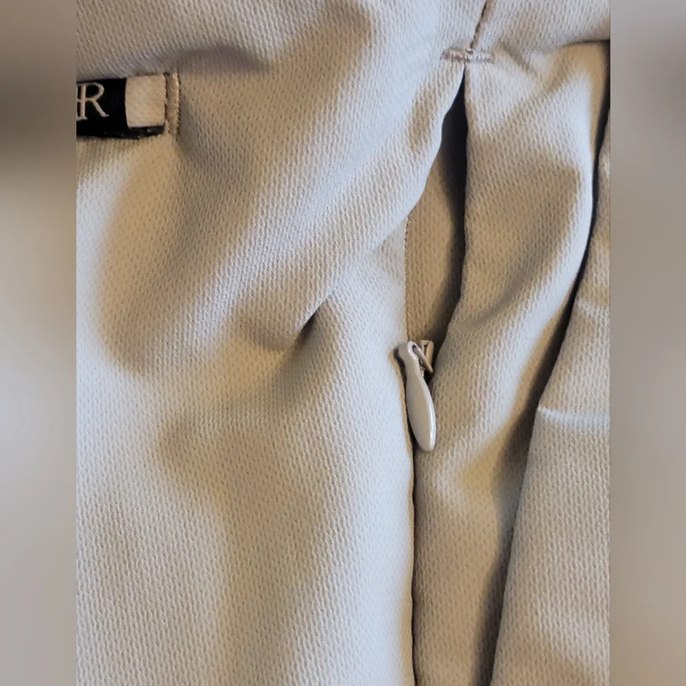 Banana Republic Size-36x34 Men's Tan Slacks Size Waist-18 Rise-12 Inseam-30.5
